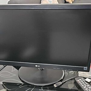 LG 20M38A TN Monitor 19.5" 1600x900 με Χρόνο Απόκρισης 5ms GTG