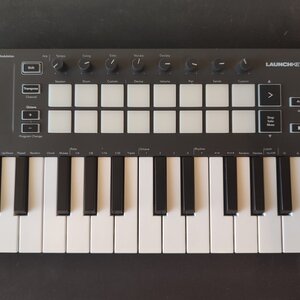 Novation Midi Keyboard Launchkey Mini MK3 με 25 Πλήκτρα σε Μαύρο Χρώμα