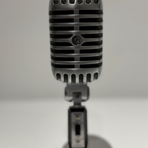 Shure 55SH Series II Δυναμικό Μικρόφωνο με Καλώδιο XLR / USB Χειρός, Shock Mounted για Φωνητικά σε Ασημί Χρώμα