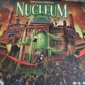 Επιτραπέζιο Παιχνίδι Nucleum για 1-4 Παίκτες 14+ Ετών BND0076 (EN) Board & Dice