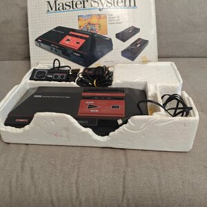 Sega Master System Boxed !