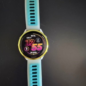 Garmin Forerunner 570 Aluminium 47mm Αδιάβροχο Smartwatch με Παλμογράφο (Amp Yellow Aluminum with Translucent Whitestone/Turquoise Band)