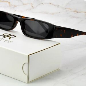 Red Raven Nora Unisex Γυαλιά Ηλίου με Μαύρο Κοκκάλινο Σκελετό και Γκρι Φακό 0000183557