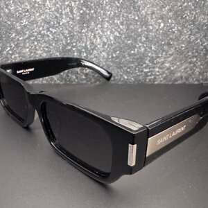Ysl Unisex Γυαλιά Ηλίου με Μαύρο Κοκκάλινο Σκελετό και Μαύρο Φακό SL 660 001