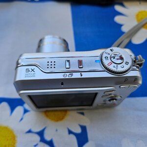 Kodak Compact Camera 8.3MP 5x Optical Zoom with 2.5" Display