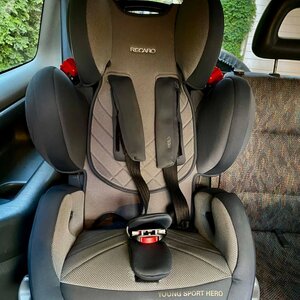 Recaro Καθισματάκι Αυτοκινήτου Young Sport Hero 9-36 kg 88014260050 Simply Grey