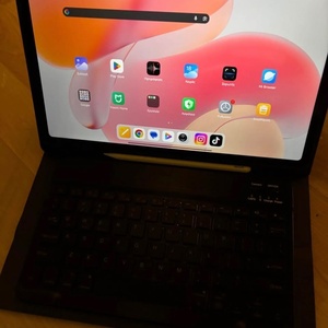 Tech-Protect Flip Cover με Πληκτρολόγιο στα International English Μαύρη (Xiaomi Poco Pad M1, Redmi Pad 2 Pro 12.1)