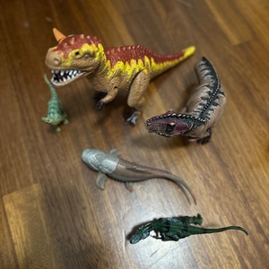 Figurine Schleich Cératosaure – Dinosaure Carnivore Jurassique – Jouet Éducatif Dès 5 Ans – 18,9 X 8,4 X 11,1 Cm