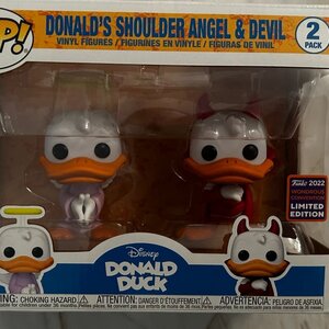 Funko Pop Disney Donald Duck Donald's Shoulder Angel & Devil Vinyl Figures 2-pack Wondrous Convention 2022 Exclusive