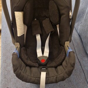 Inglesina Καθισματάκι Αυτοκινήτου Huggy Multifix Marron Glace 0-13 kg