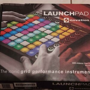 Novation Midi Controller Launchpad MK2 σε Μαύρο Χρώμα