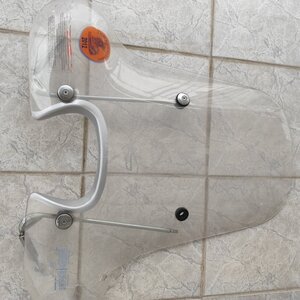Givi Ζελατίνα 107A για Piaggio Fly 50 / Liberty 107A