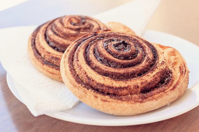 Recipe for sugar-free cinnamon rolls!