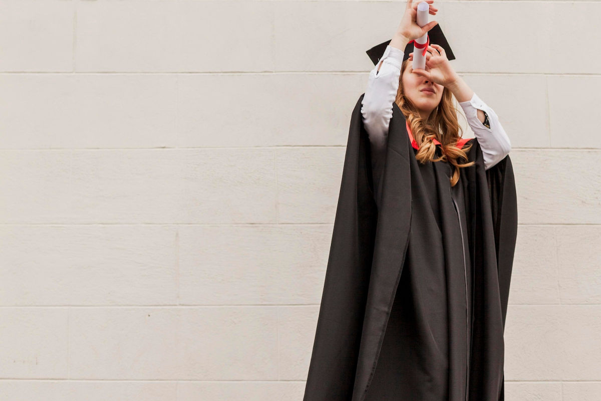 What to wear to your graduation ceremony! | Skroutz.eu