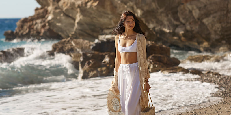 Beach-to-Bar: Πώς θα φορέσεις τα hot trends στα μαγιό φέτος!