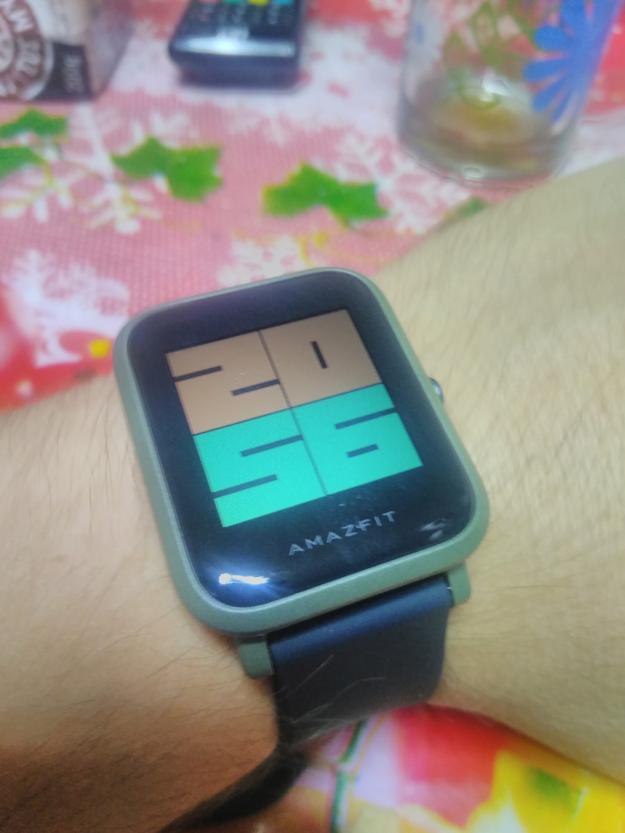Amazfit Bip 39mm Smartwatch mit Pulsmesser (Kokoda Green)