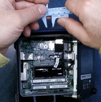 Intel NUC Kit NUC8i3BEH