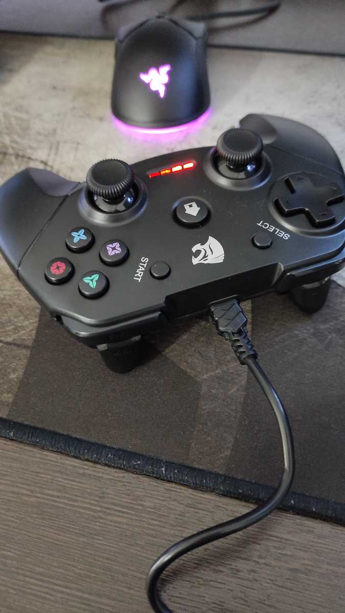 Roar R100WD Verkabelt Gamepad für Android / PC / PS3 Schwarz
