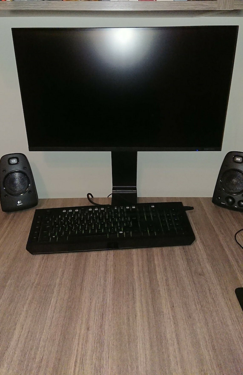 Samsung S27R750Q VA Monitor 27" QHD 2560x1440 144Hz με Χρόνο Απόκρισης 4ms GTG