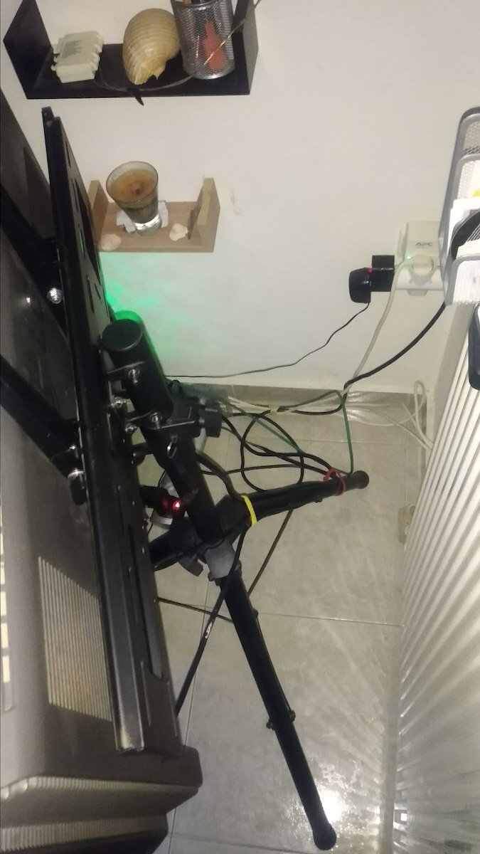 Sbox FS-846 Δαπέδου έως 70" και 35kg