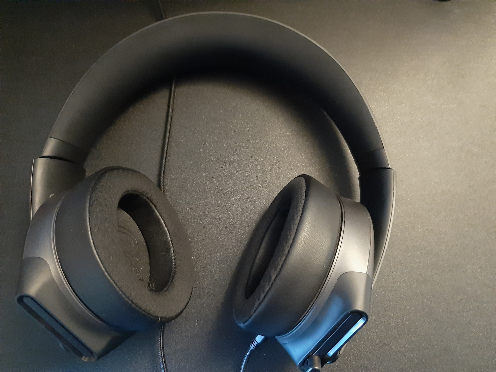 Dell Alienware 7.1 AW510H Over Ear Gaming Headset με σύνδεση 3.5mm