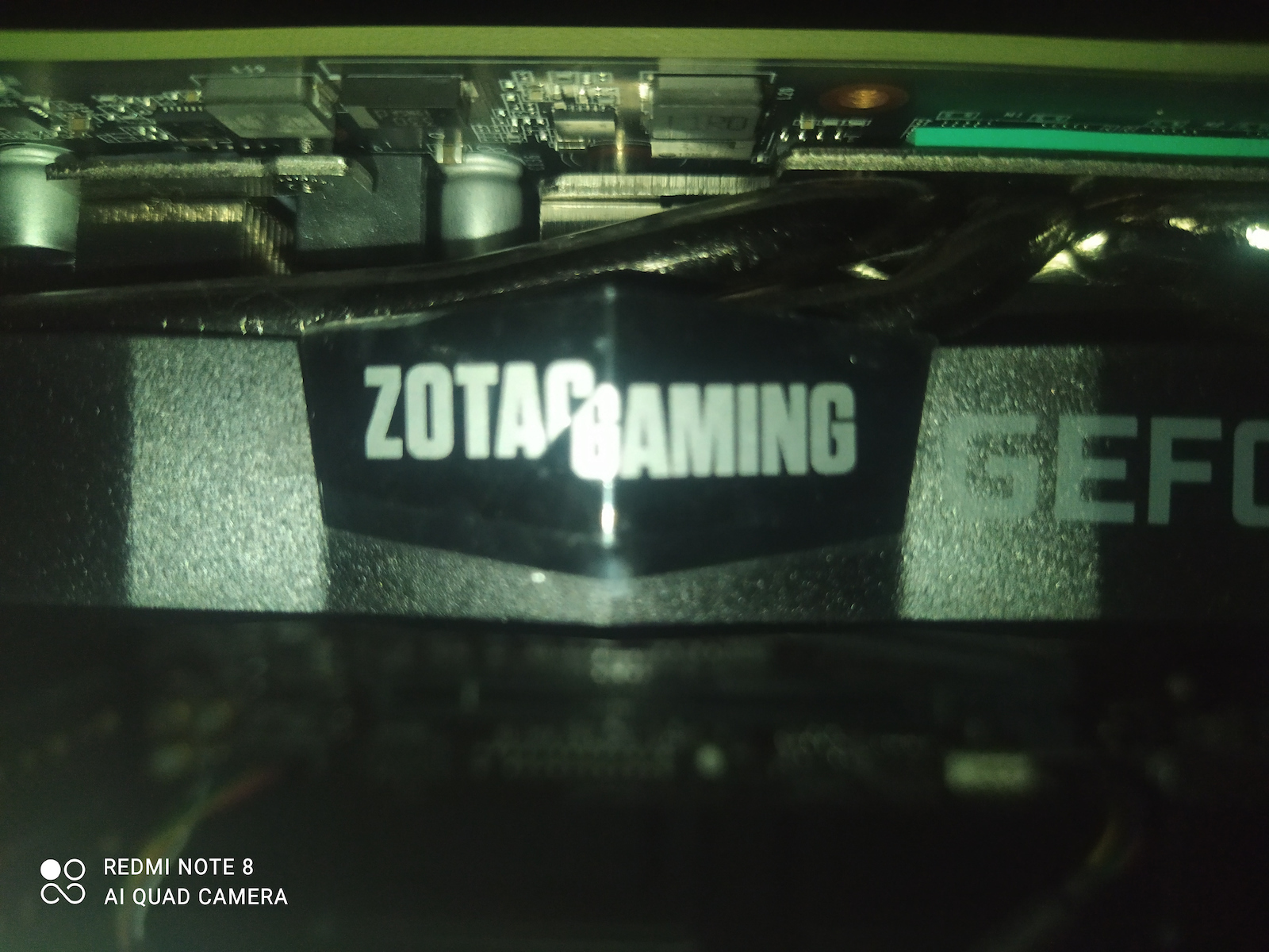 Zotac GeForce GTX 1660 Super 6GB GDDR6 AMP Κάρτα Γραφικών PCI-E x16 3.0 με HDMI και 3 DisplayPort
