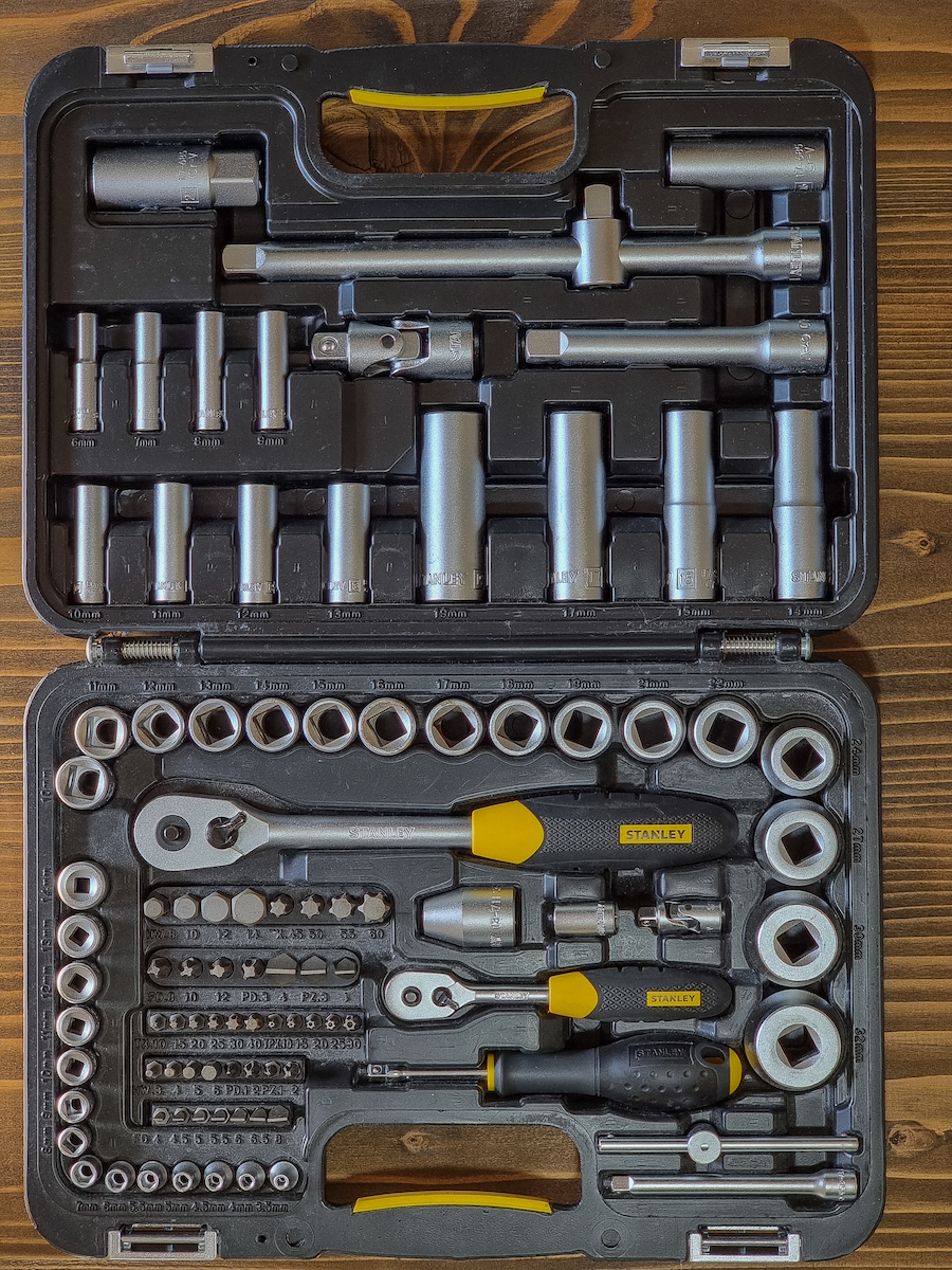 Stanley Ratschen- & Steckschlüssel-Sets 1\2" & 1\4" 96Stück