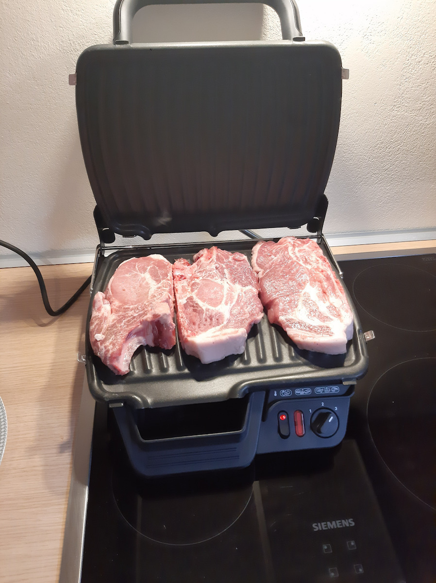 Tefal Ultra Compact 600 Sandwich Maker Grill with Removable Plates 2000W Inox