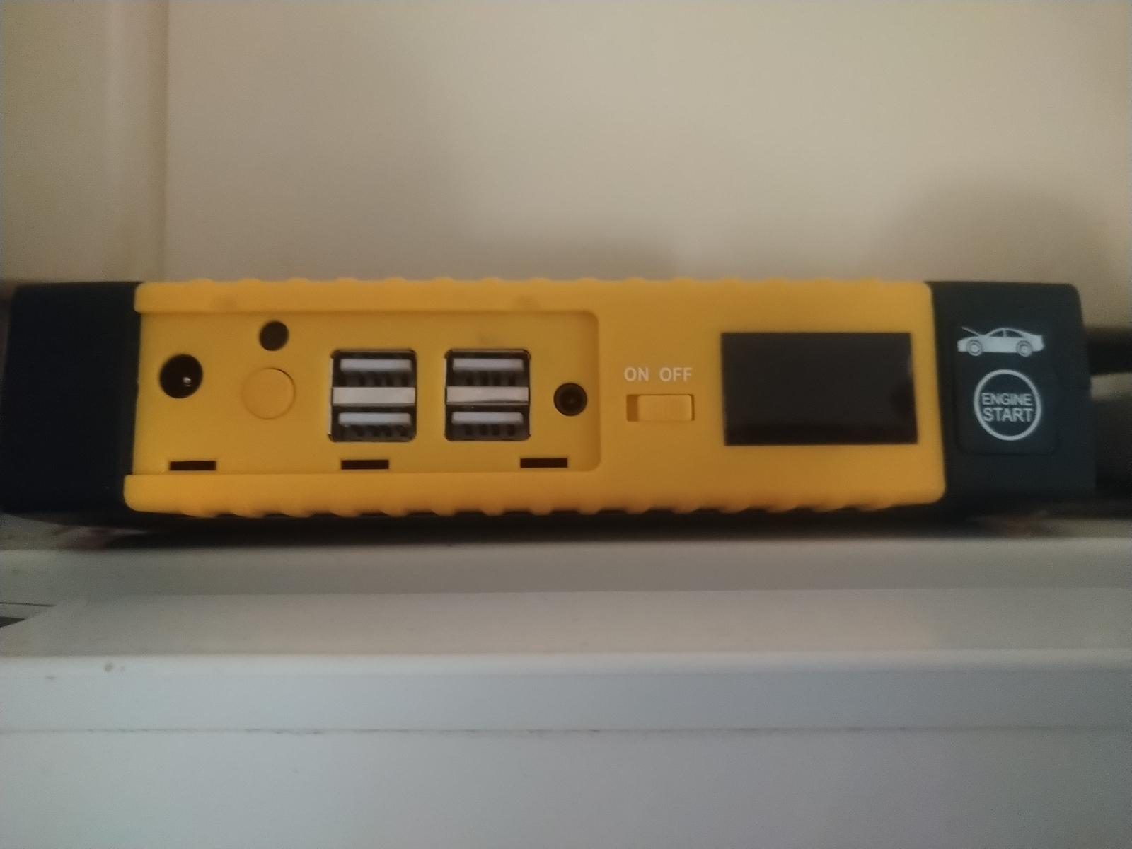 Factory TM19B Φορητός Εκκινητής Μπαταρίας Αυτοκινήτου 69800mAh με Φακό / Power Bank / USB 12V