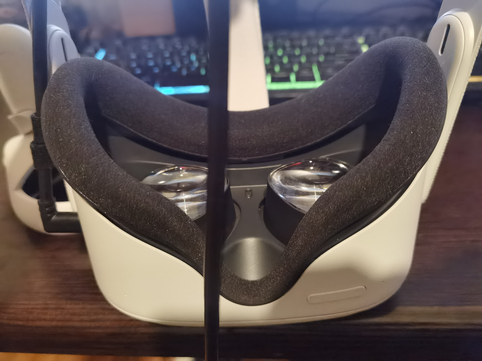 Meta Quest 2 Standalone VR Headset 256GB for Mobile with Gamepad Standalone