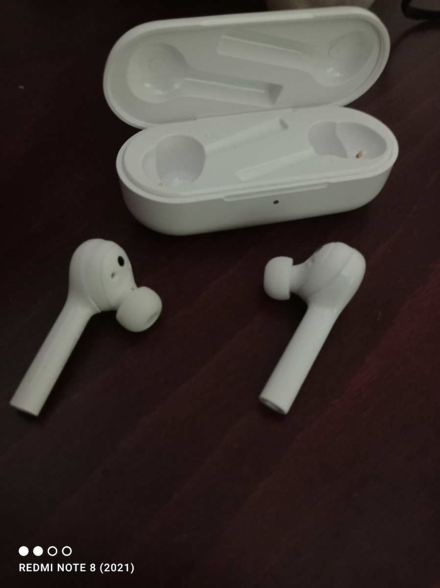 Huawei FreeBuds Lite Bluetooth Handsfree Ακουστικά με Αντοχή στον Ιδρώτα και Θήκη Φόρτισης Μαύρα