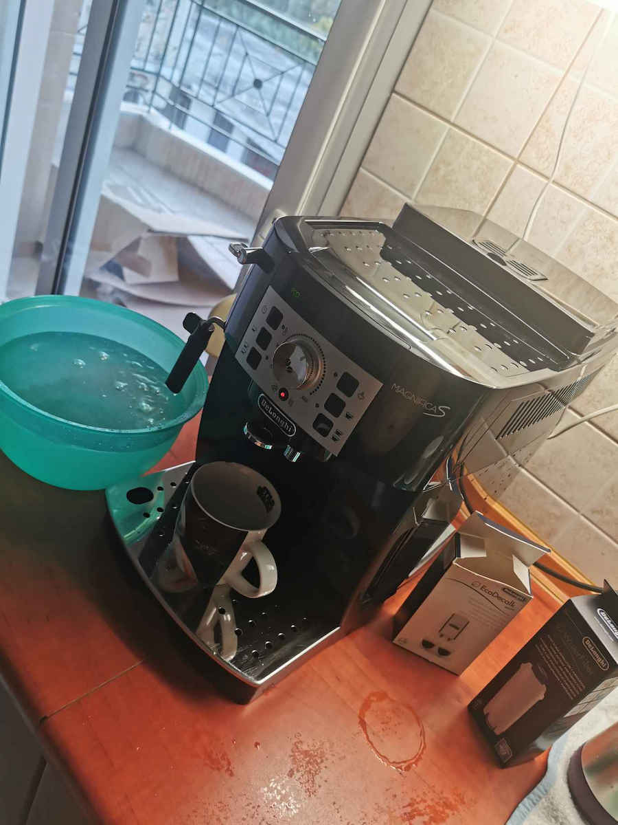De'Longhi Magnifica S Automatic Espresso Machine 1450W Pressure 15bar with Grinder Silver