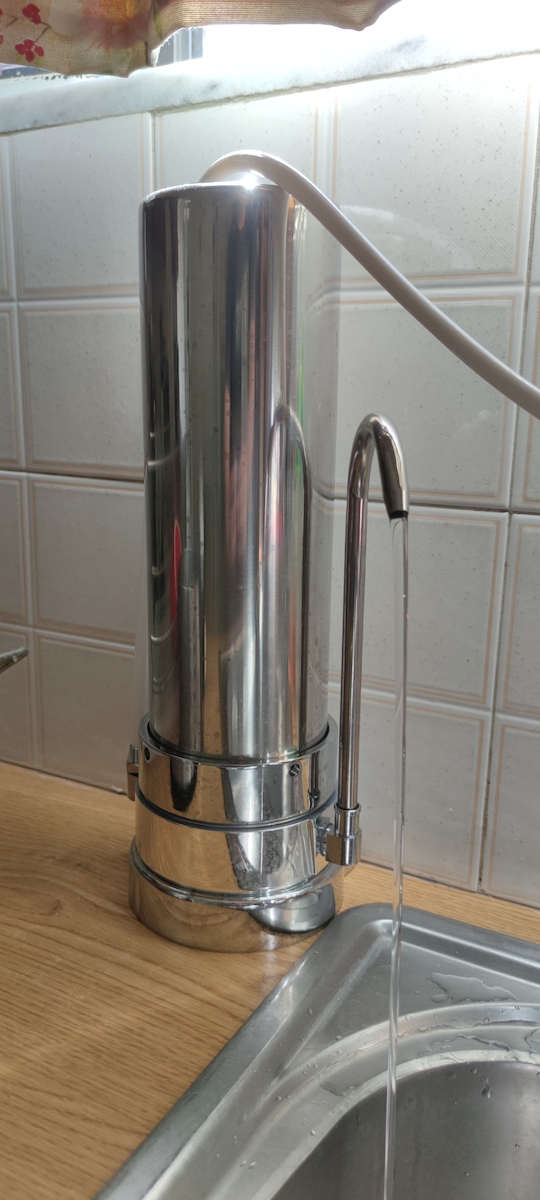 Eiger Countertop Water Filter System with Faucet with Replacement Filter Eiger Carbon Block 0,5μm WF-SST1-MD