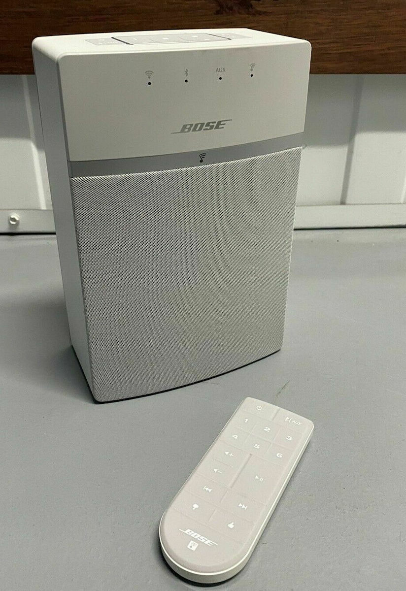 Bose Das folgende Liquid-Template ist ein Template für Produktnamen in der Kategorie "Sound Systems". Übersetzen Sie nur die Textknoten des Liquid-Templates in die deutsche Sprache, wobei die ursprüngliche Syntax und HTML-Tags beibehalten werden und nichts geändert wird, was zwischen '{' und '}' liegt: Ηχοσύστημα 1 Soundtouch 10 mit Digitale Medien Player, WiFi und Bluetooth Schwarz