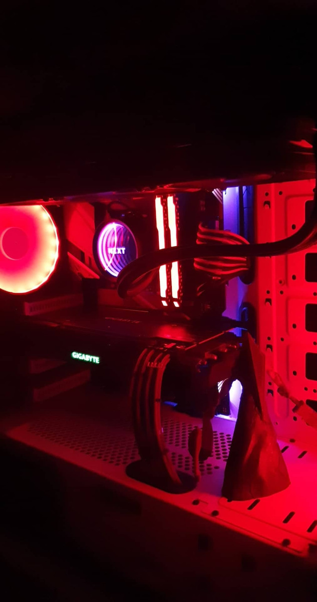 NZXT Kraken X73 Υδρόψυξη Επεξεργαστή Τριπλού Ανεμιστήρα 120mm για Socket AM4/1200/115x με RGB Φωτισμό