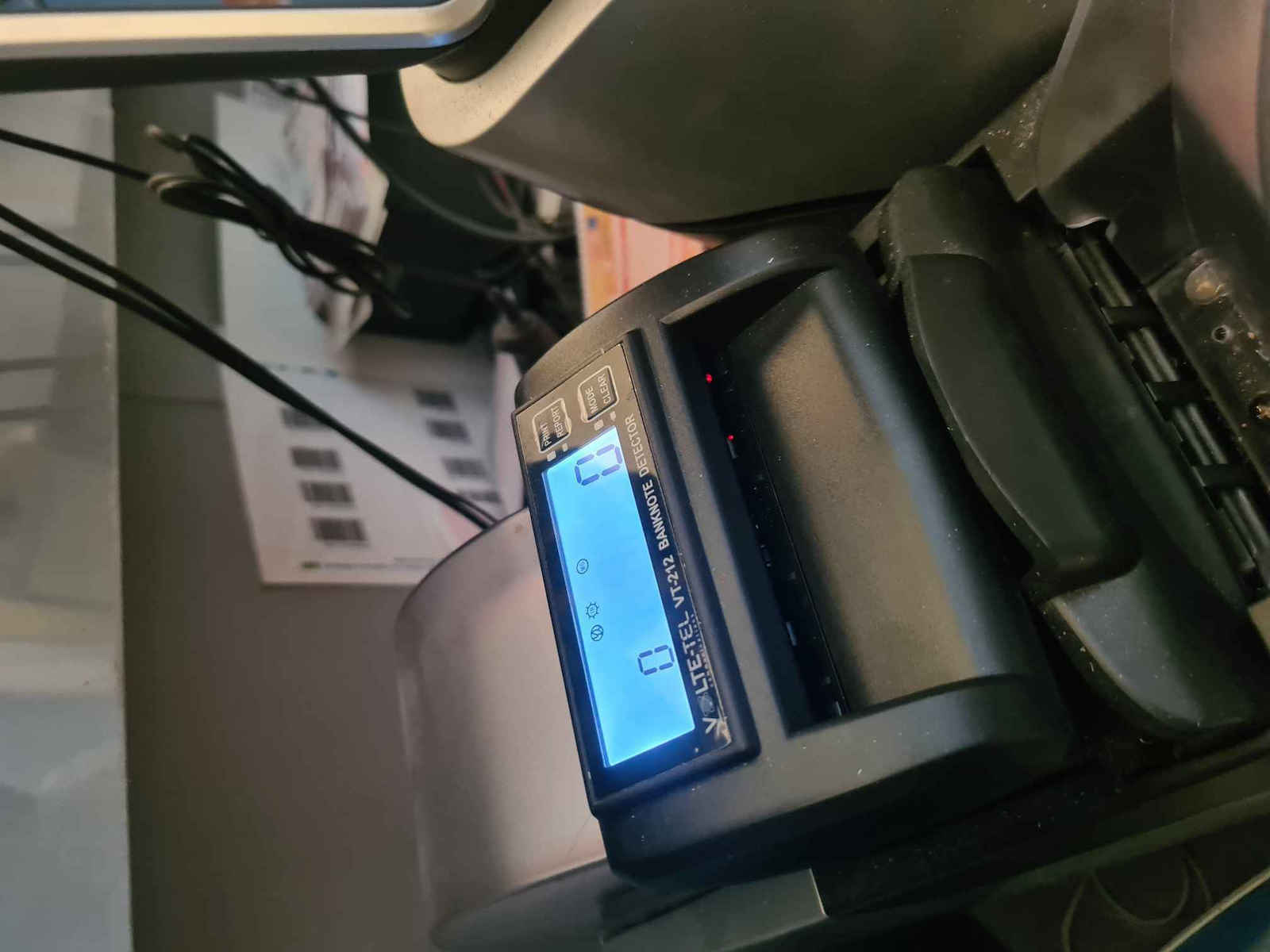 Volte-Tel VT-212 Καταμετρητής Χαρτονομισμάτων με Ανίχνευση Πλαστών