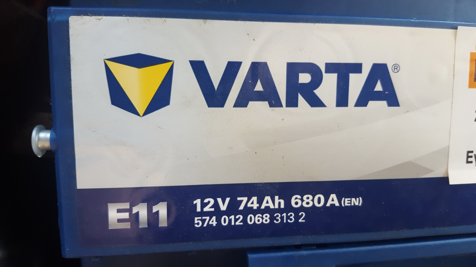 Car Battery 74AH E11 Varta blue dynamic 680A Of Cue