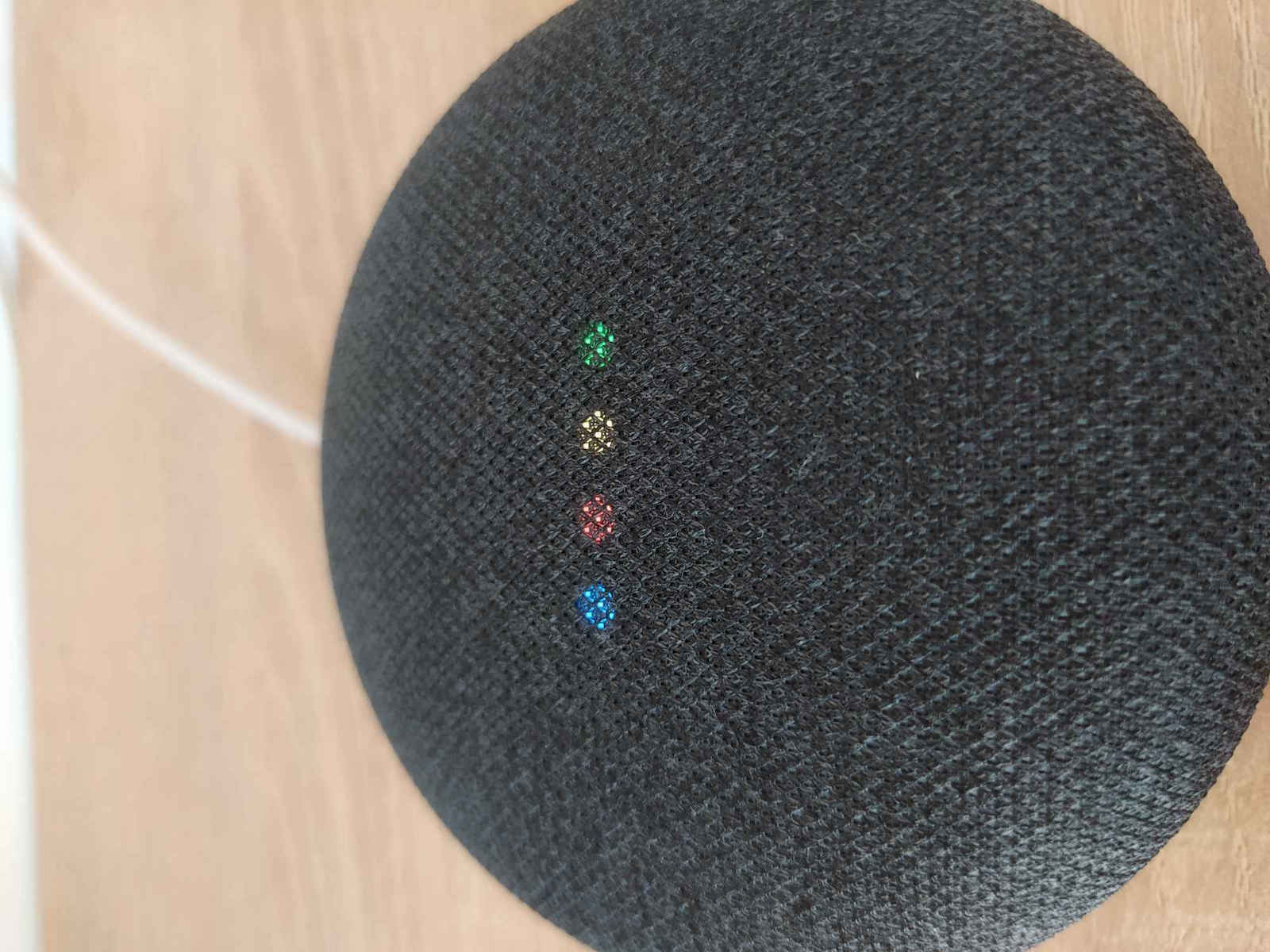 Google Home Mini Hub Inteligent