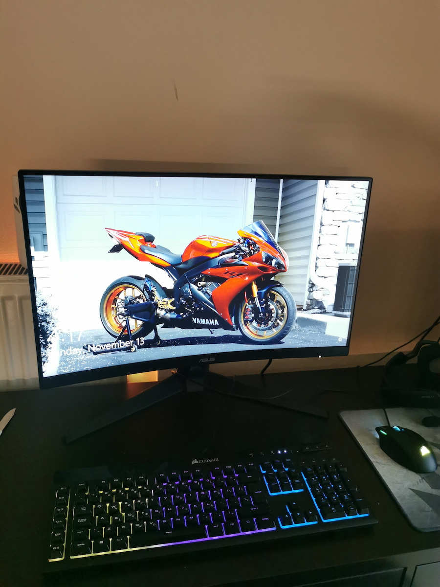 Corsair K55 RGB Gaming Πληκτρολόγιο με RGB φωτισμό (Ελληνικό)