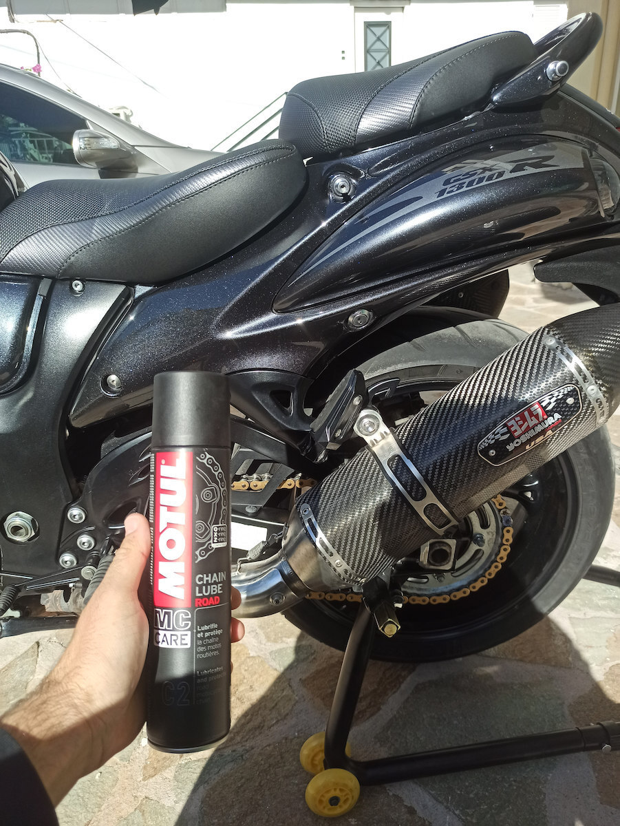 Motul MC Care C2 Road Масло за верига на мотоциклет 400мл