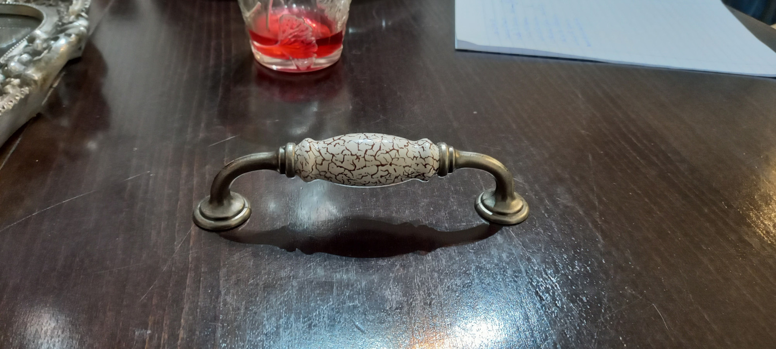 Antik Handgriff Möbelgriff aus Zamak & Metallisch & Porzellan in Silber Farbe 150mm (Zentrenabstand 128mm) 4679-KRAK 1Stück