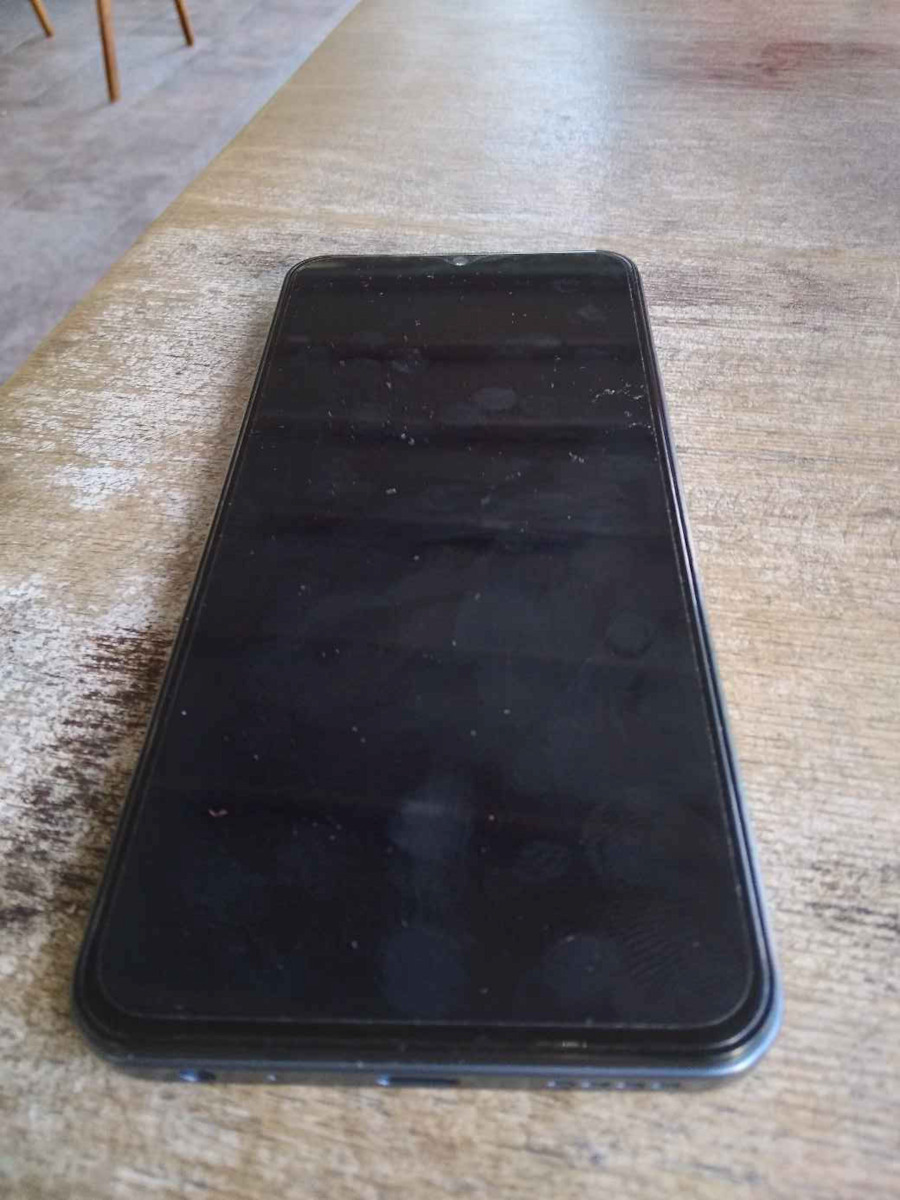 Vivo Y35 Dual SIM (8/256GB) Златист Зора