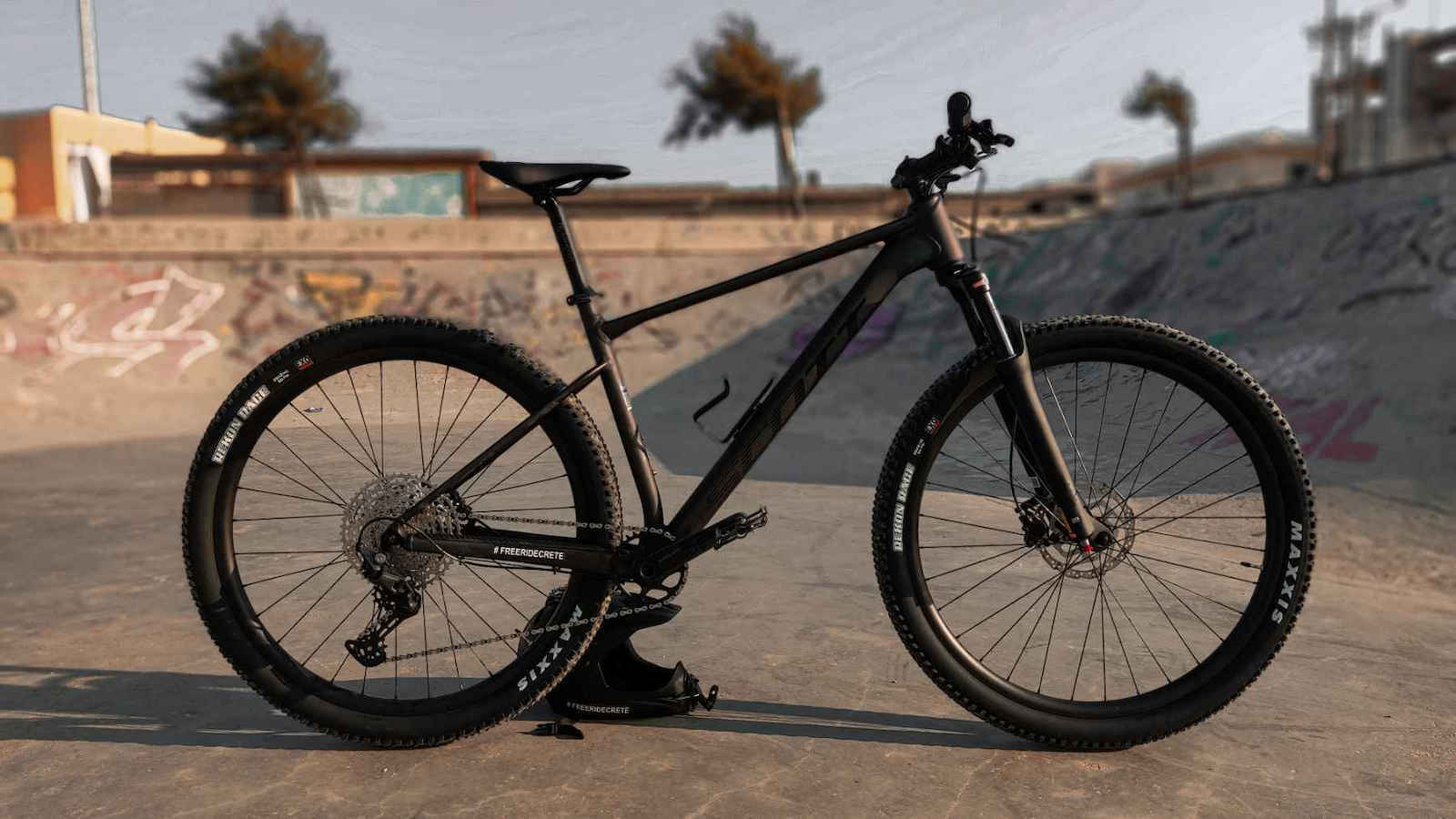 Scott Scale 980 29" 2023 Gri Mountain Bike cu 12 Viteze și Frâne pe Disc Mecanice