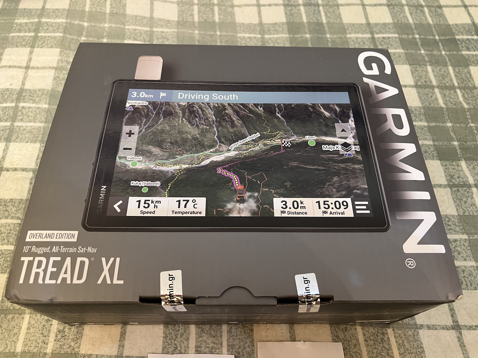 Garmin 10" Display GPS Device Tread XL Overland Edition Waterproof with Bluetooth / USB / Wi-Fi and Card Slot