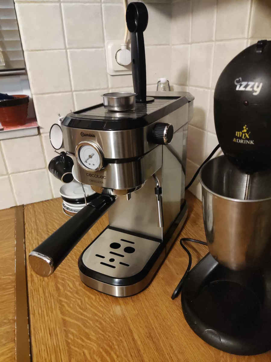 Cecotec Cafelizzia 790 Steel Pro  ▤ Full Specifications & Reviews