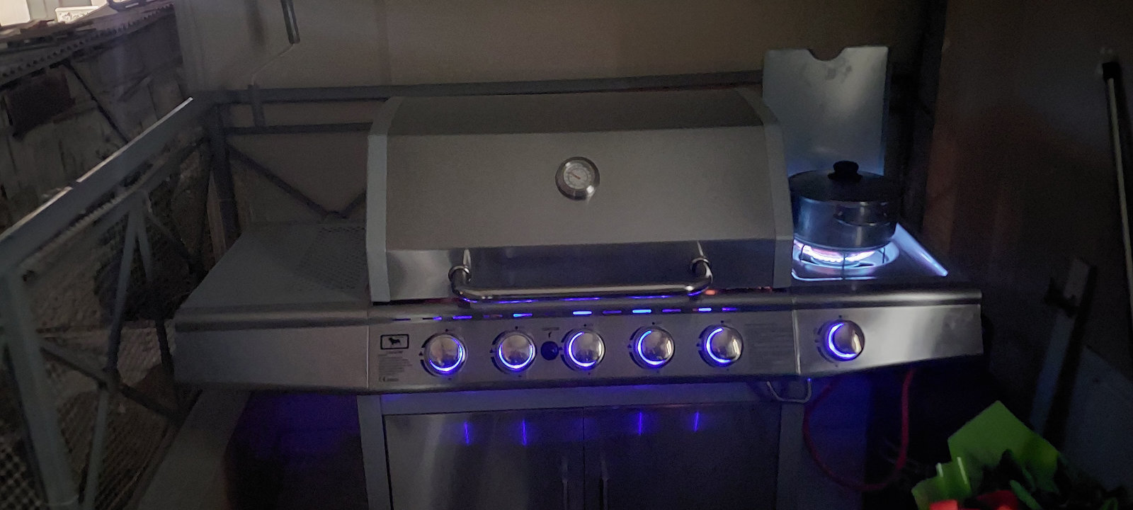 Blackbull VAN4815 Ψησταριά Υγραερίου Σχάρας 62x48εκ. με 5 Εστίες 18.5kW και Πλαϊνό Μάτι 3.5kW