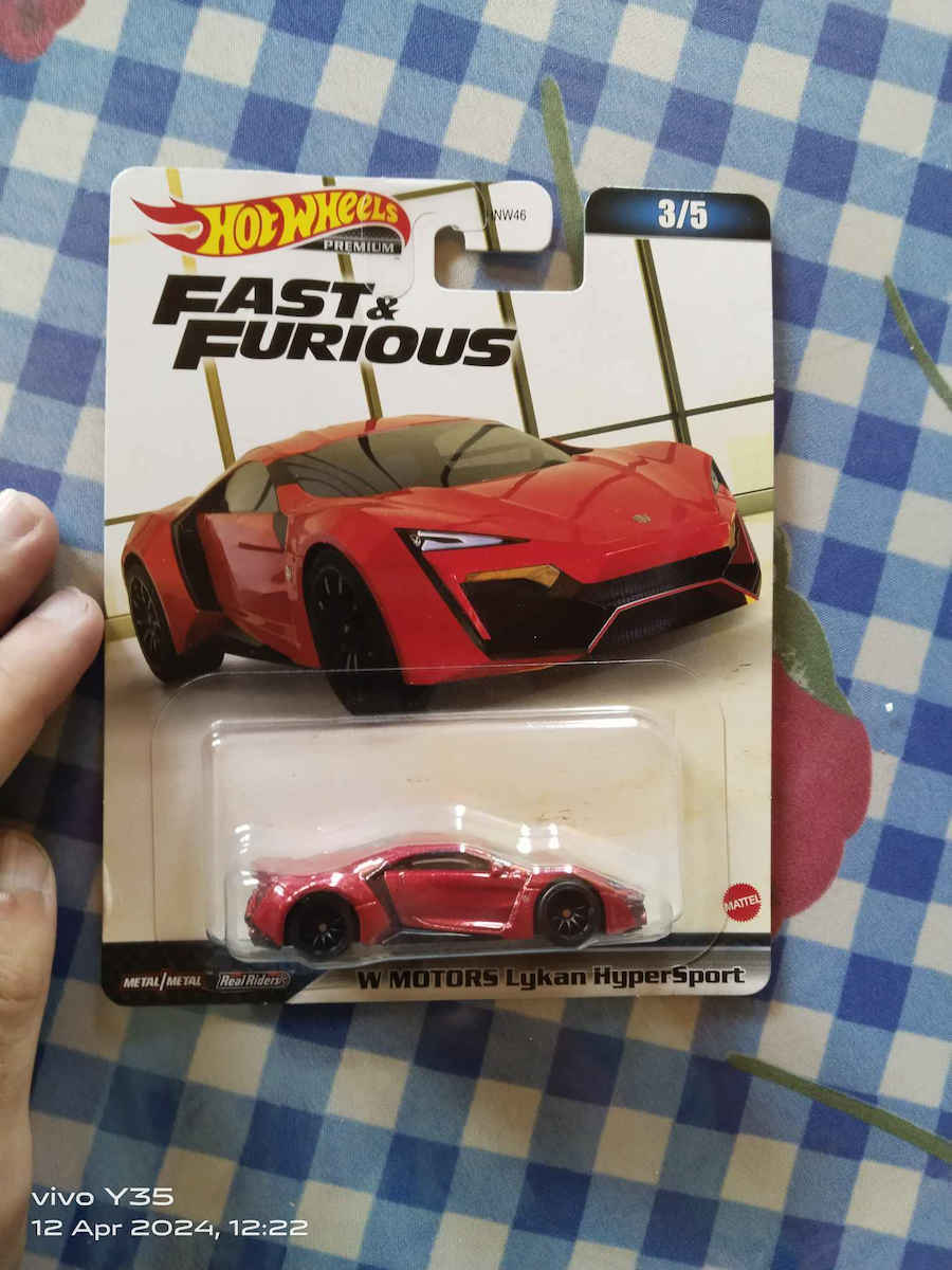Hot Wheels W Motors Lykan HyperSport Количка 1:64 Fast and Furious За 3+ Години
