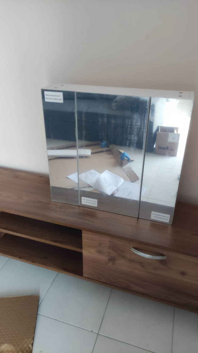 Vasagle Правоъгълена Банско Огледало от MDF с Шкаф 60x55см Бял
