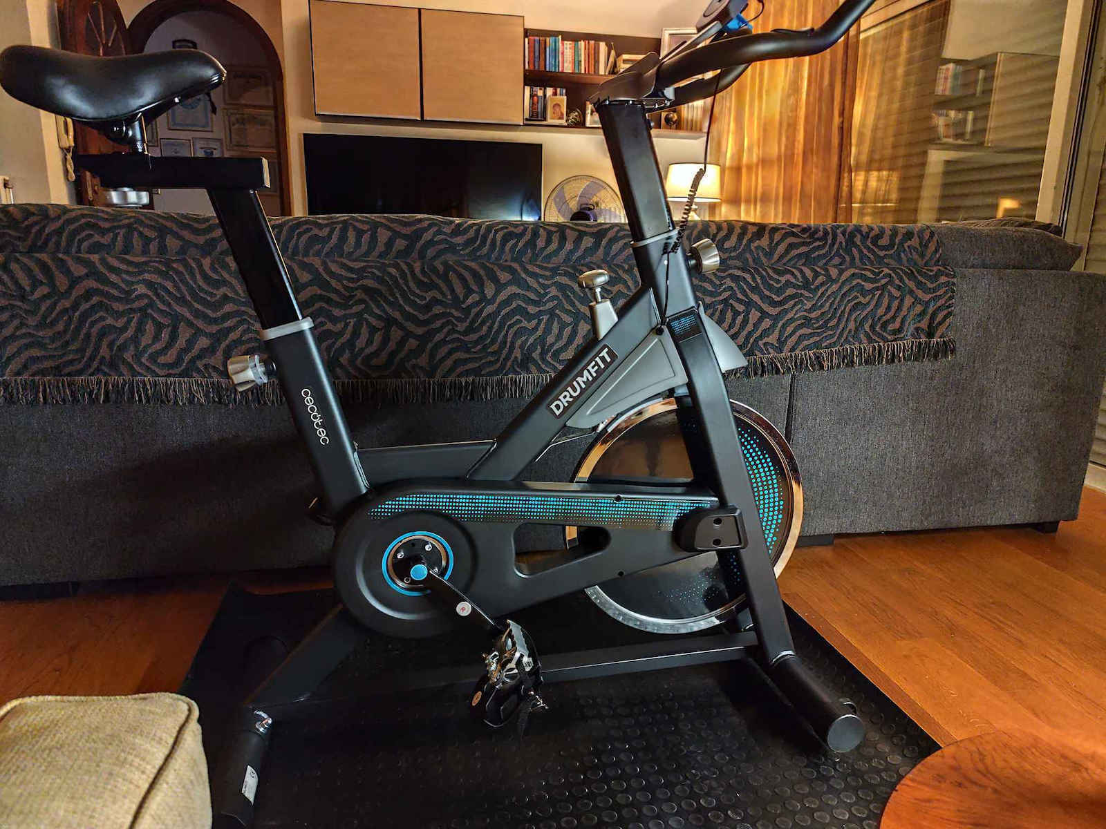 Cecotec Drumfit Spin Bike Magnetic with Wheels