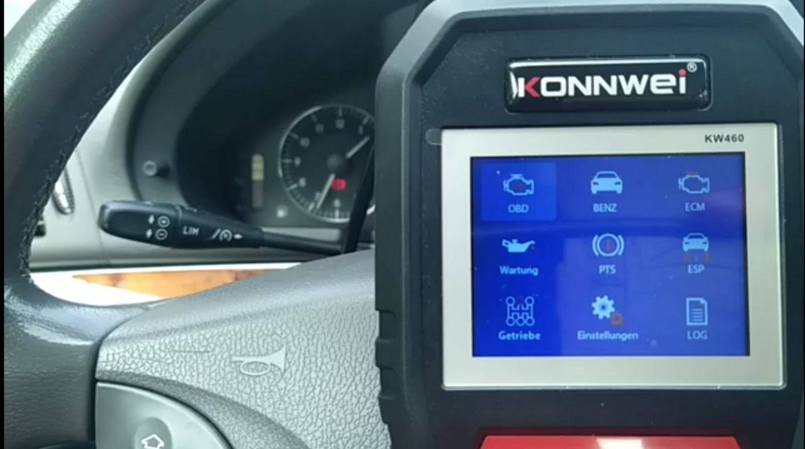 Konnwei Car Diagnostics Digital Tool OBD 2